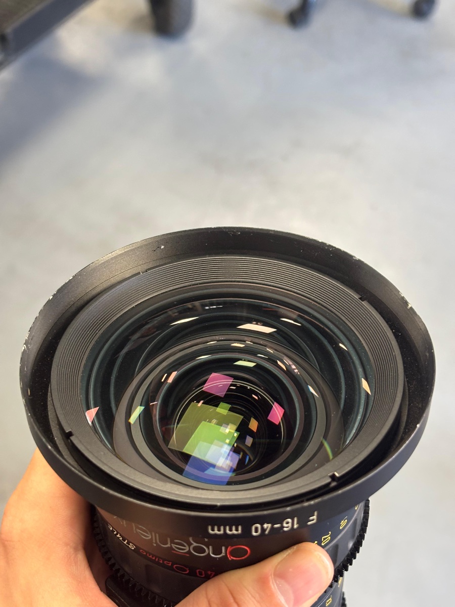 Angénieux Style 16-40 (PL/EF)