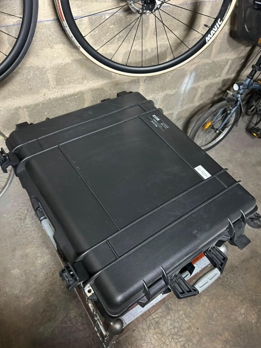 Aputure P300C